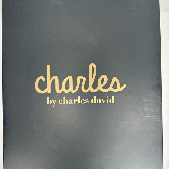 NEW Charles by Charles David Jetsetter Glossy Croco-Embossed Lace-Up Ankle Boot - Picture 9 of 9